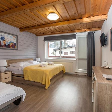 Guesthouse Yes In Bodice מראה חיצוני תמונה